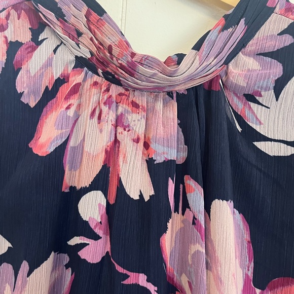 Socialite Pink and Black Floral Mini Dress in like new condition - Picture 3 of 8